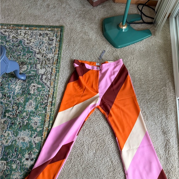 Vibrant Colorblock Women's Wide Leg Jumpsuit - Picture 4 of 6